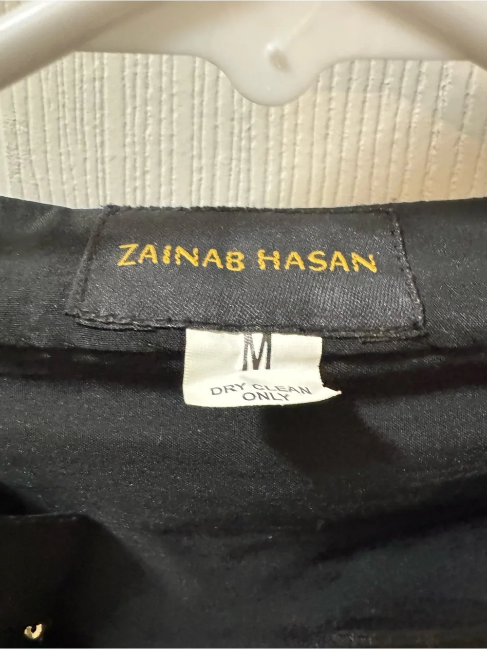 Zainab Hasan embroidered dress M - Picture 5 of 11